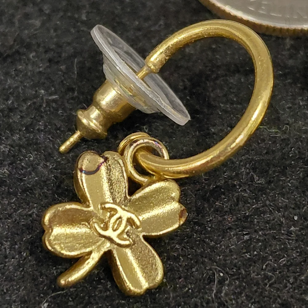 Chanel Gold Lucky 4 Leaf Clover Charm Hoop Pierced Earrings. Authentic VGC